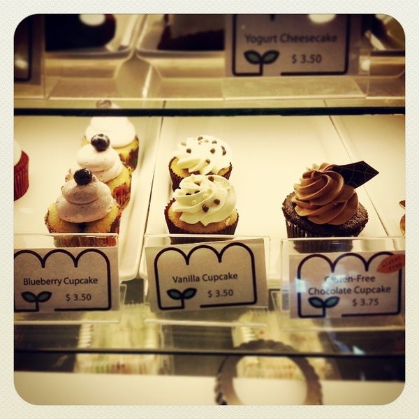 6/30/2014에 timAfli님이 La Terra Bakery &amp; Cafe에서 찍은 사진