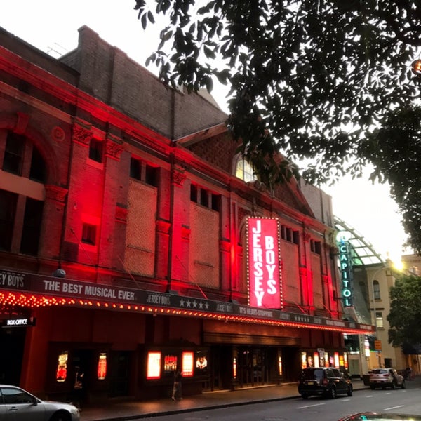 Das Foto wurde bei Capitol Theatre von Min T. am 10/22/2018 aufgenommen