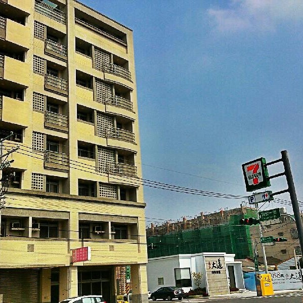 7 Eleven 新凱門市 2 Tips From 4 Visitors