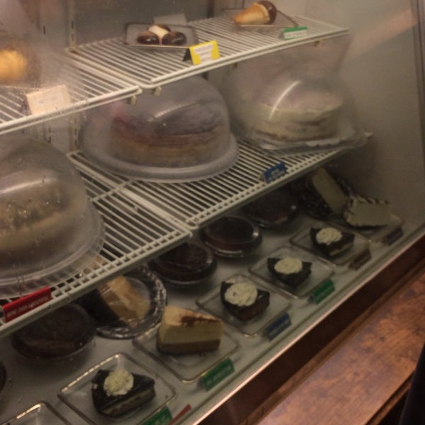 1/29/2015 tarihinde Keiko K.ziyaretçi tarafından Bubbies Homemade Ice Cream &amp; Desserts'de çekilen fotoğraf