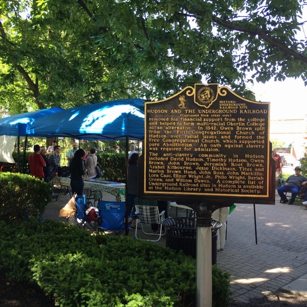 Hudson Farmers Market Farmers Market in Downtown Hudson