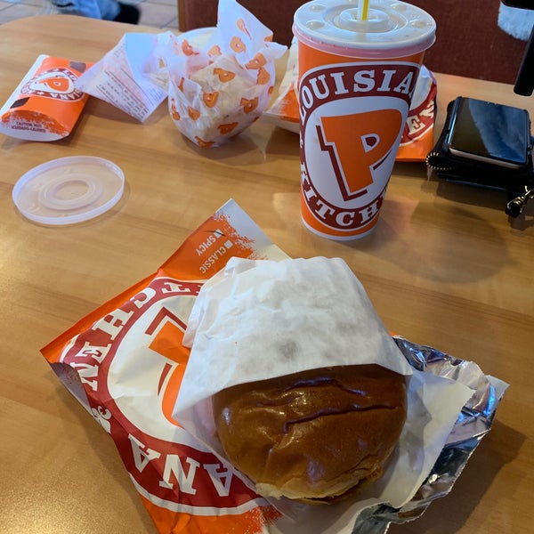 Popeyes Louisiana Kitchen Fried Chicken Joint in Columbus
