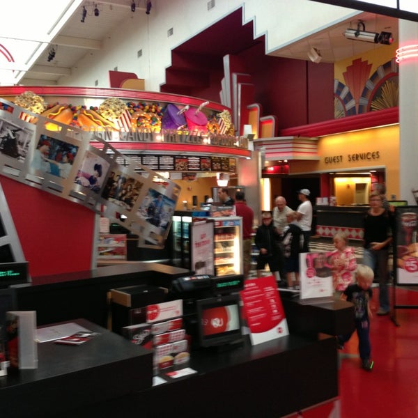 Photos at AMC Loews Woodridge 18 10000 Woodward Ave