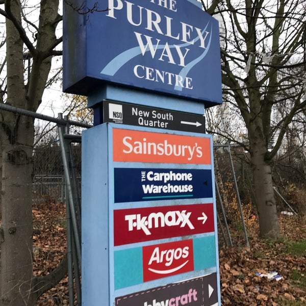 Purley Way Centre Shopping Plaza in Croydon