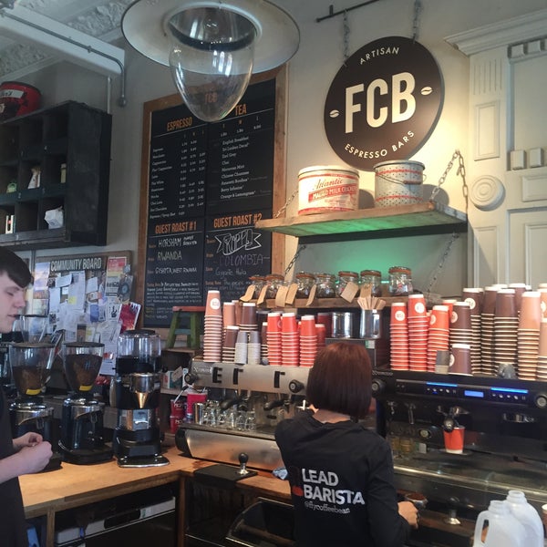 4/24/2016 tarihinde Jacquesziyaretçi tarafından FCB Coffee'de çekilen fotoğraf