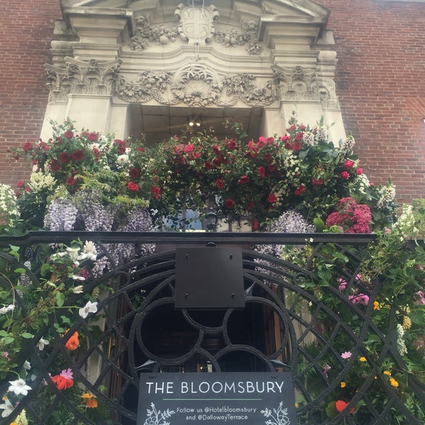 Photo taken at The Bloomsbury Hotel by Jacques on 5/26/2016