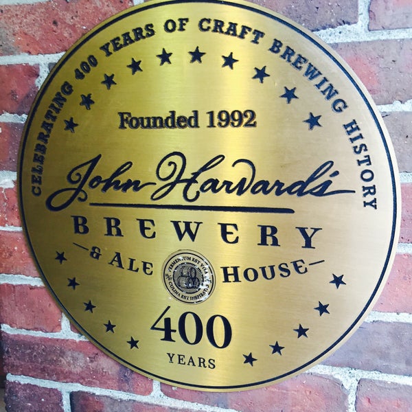Снимок сделан в John Harvard&#39;s Brewery &amp; Ale House пользователем Jacques 5/3/2016