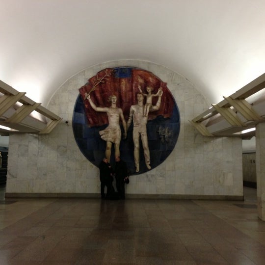 Метро Полянка Магазины