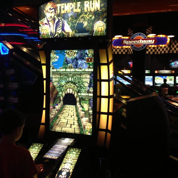 Photo taken at Dave &amp; Buster&#39;s by Eddie K. on 5/12/2013