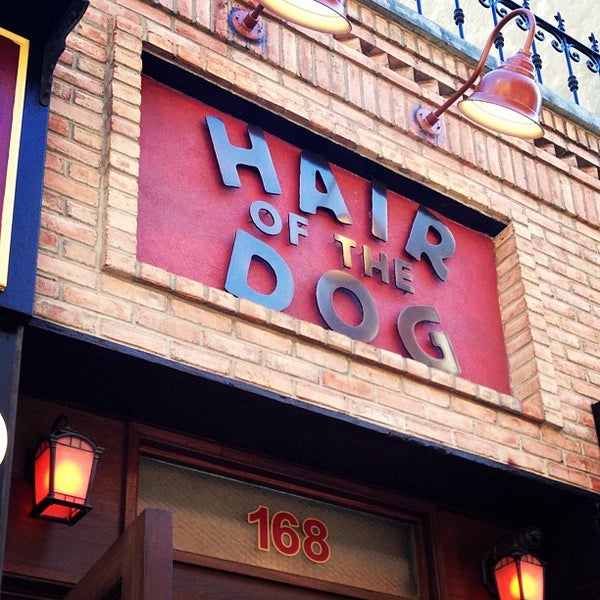10/13/2012にKatelynがHair of the Dogで撮った写真
