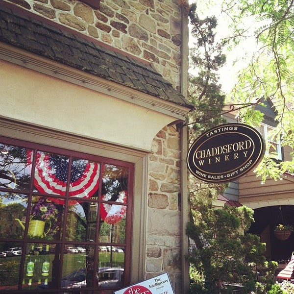 Photo taken at Chaddsford&#39;s Bottle Shop &amp; Tasting Room at Penn&#39;s Purchase by Sarah O. on 5/27/2013
