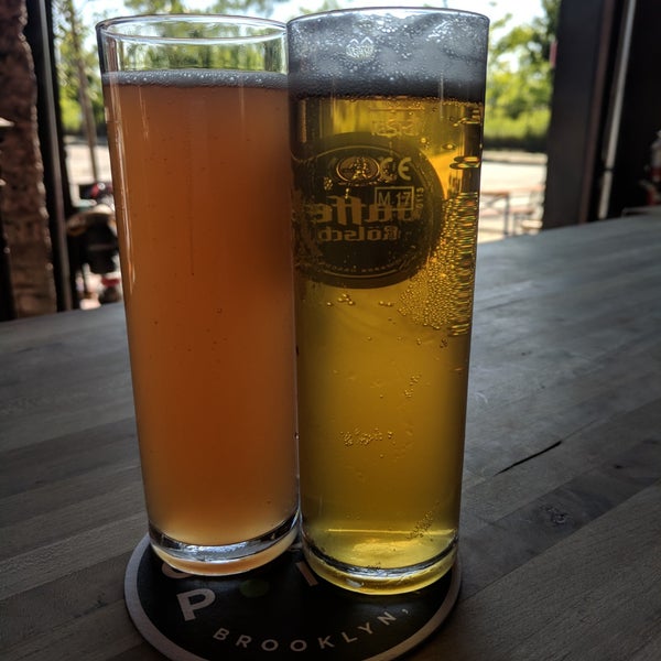 7/8/2018 tarihinde Will C.ziyaretçi tarafından Greenpoint Beer and Ale Company'de çekilen fotoğraf
