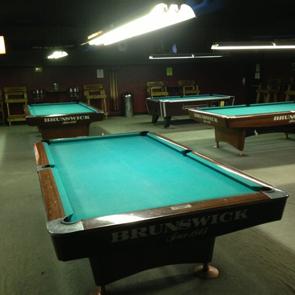 Gold Crown Billiards Bar & Grill Pool Hall
