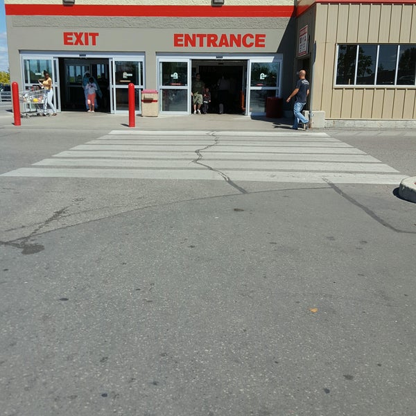 Costco Regent Winnipeg, MB