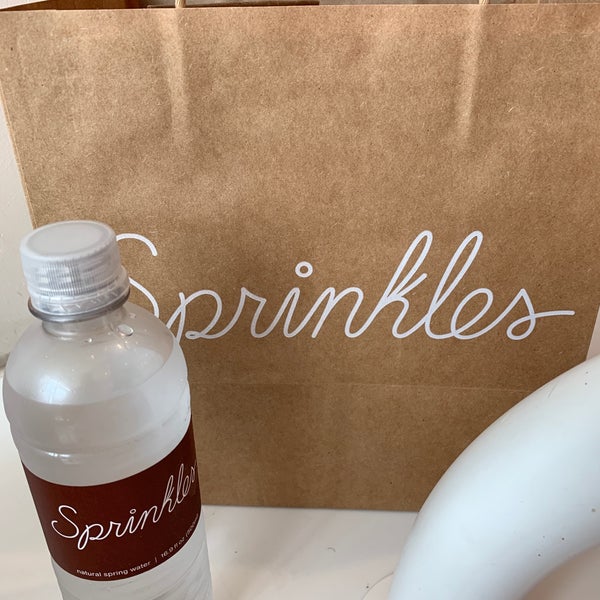 8/10/2019 tarihinde Eve S.ziyaretçi tarafından Sprinkles Tampa'de çekilen fotoğraf