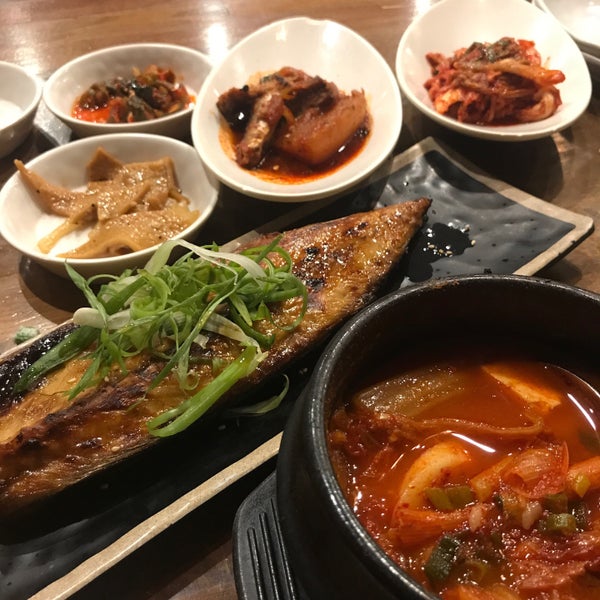 Amazing food especially if you care about your health and want to eat kimchi, fish and bone broth. I feel nourishing after I go there