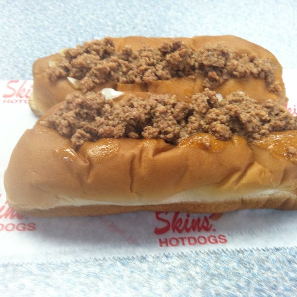 Skins Hot Dogs Hot Dog Dükkanı