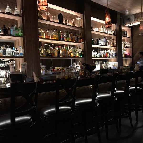 Photo taken at Dodo Café Cóctel Bar by Rolando A. on 8/24/2017