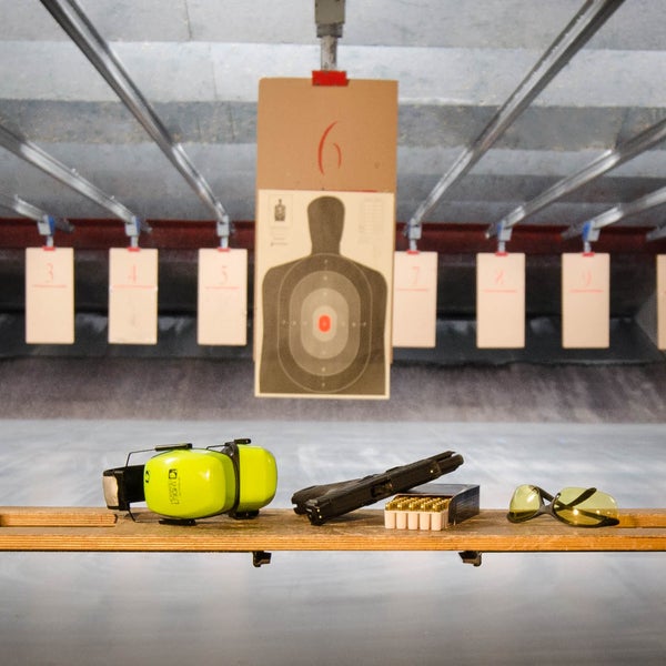 5/5/2015にSilver Eagle Group Shooting Range &amp; Training FacilityがSilver Eagle Group Shooting Range &amp; Training Facilityで撮った写真
