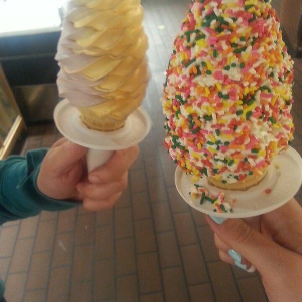 Stew's Ice Cream Parlor Norwalk, CT