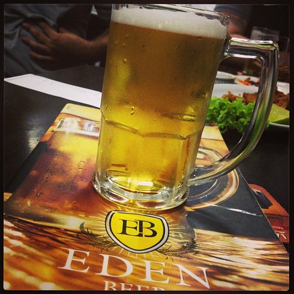 Foto tirada no(a) Eden Beer por Rodrigo D. em 4/25/2013