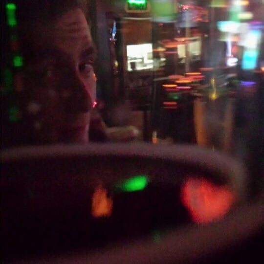 12/21/2013にGio B.がThree Angry Wives Pubで撮った写真