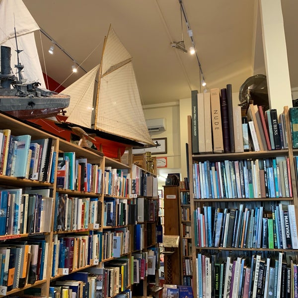 7/1/2019 tarihinde Jules Y.ziyaretçi tarafından BookMark Limited Bookstore'de çekilen fotoğraf