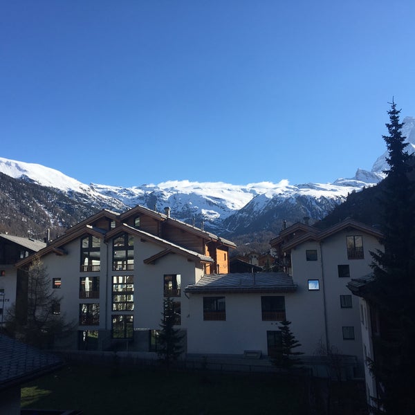 Photo taken at Best Western Alpen Resort Hotel by Taninnuch T. on 5/5/2016