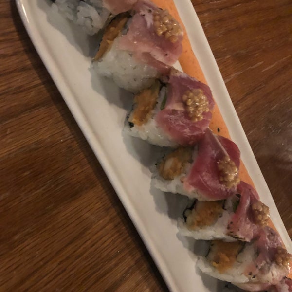 4/27/2019 tarihinde Beth S.ziyaretçi tarafından Bamboo Sushi'de çekilen fotoğraf