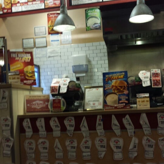 Photo taken at Jake&#39;s Wayback Burgers by Gaetan P. on 5/13/2014