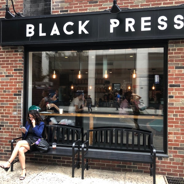 Foto scattata a Black Press Coffee da Globetrottergirls D. il 8/13/2019