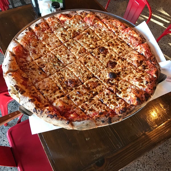 9/23/2018에 Charles S.님이 Papa Keno&#39;s Pizzeria에서 찍은 사진