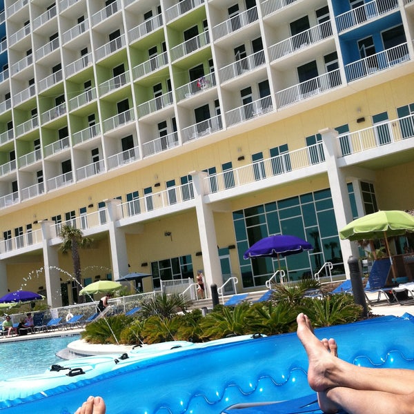 Photo taken at Holiday Inn Resort Pensacola Beach by Soyul Bia K. on 5/9/2013