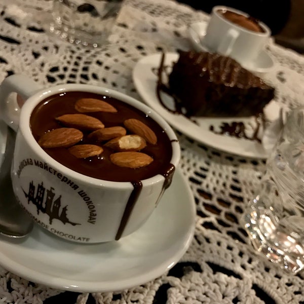 Foto scattata a Львівська майстерня шоколаду / Lviv Handmade Chocolate da yasna t. il 11/30/2020