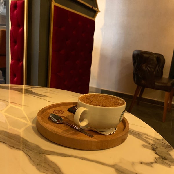 Foto tirada no(a) Kahve Durağı Fatih por Sveta G. em 4/18/2019