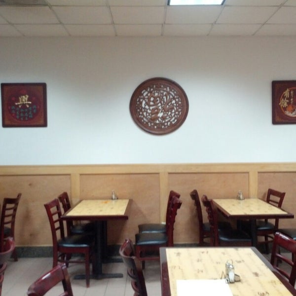 3/10/2013にIvy Agnes N.がGolden Wok Restaurantで撮った写真