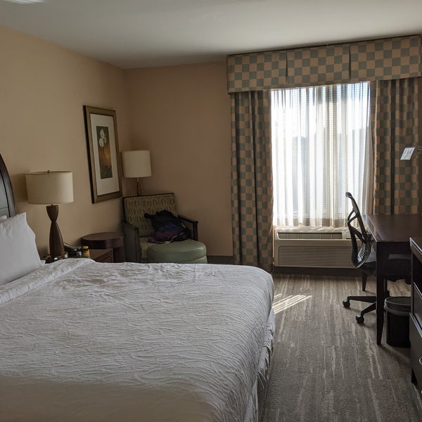 Good price and clean room. Very nice staff. Close to NJ Transit bus that goes to NYC.