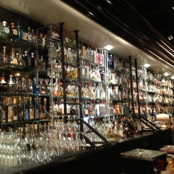 Von's Gustobistro Seattle Central Business District 1225 1st Ave