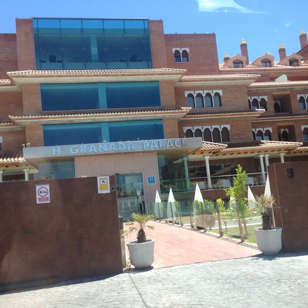 Foto tirada no(a) Hotel Granada Palace por Abel V. em 7/20/2014