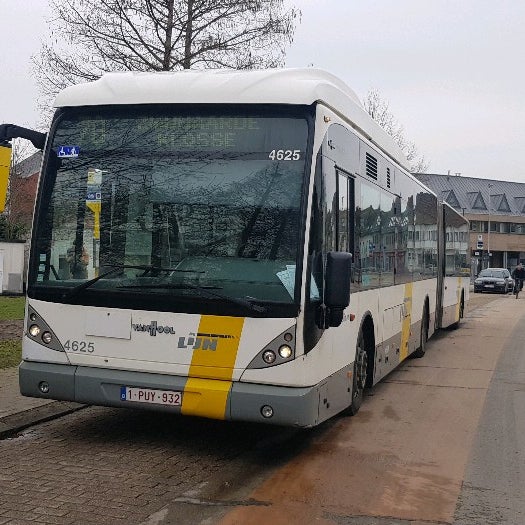 at Bus 70 Gent - Zwijnaarde - Sint-Bernadette - Gent,