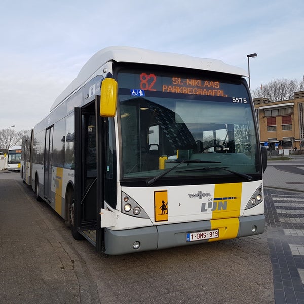 Dader wagon Omhoog Photos at Bus 82 Antwerpen Linkeroever - Beveren - Haasdonk - Sint-Niklaas  - Lokeren - Bus Line