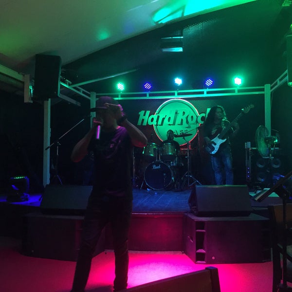 Photo taken at Hard Rock Cafe Angkor by Serdar Ü. on 11/22/2018