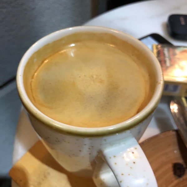 Foto tirada no(a) Magado Specialty Coffee por Mert Ö. em 10/1/2018