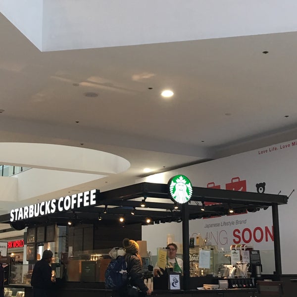 Starbucks Coffee Shop in Newark