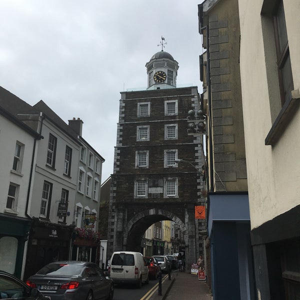 Gated clock. Clock gate. youghal.
