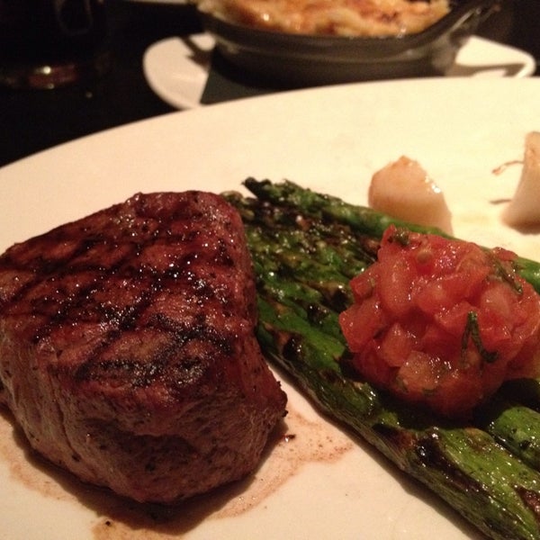Photo taken at J. Gilbert&#39;s Wood Fired Steaks &amp; Seafood Columbus by SHANNON G. on 3/16/2014