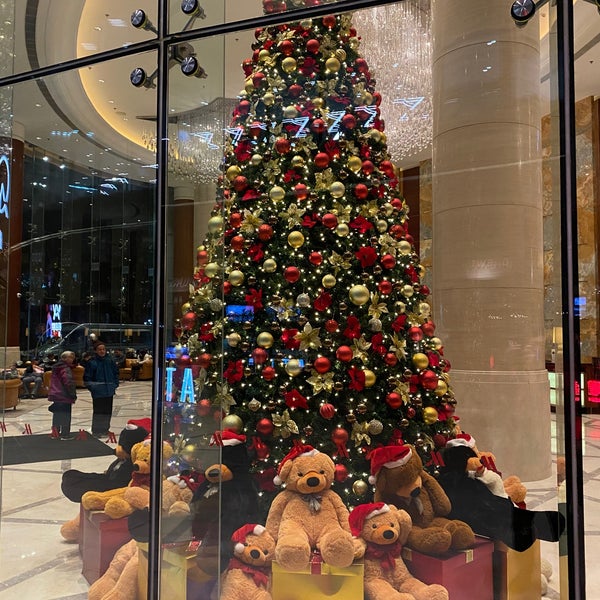 Photo taken at Shanghai Marriott Hotel City Centre by まーさん on 12/20/2019