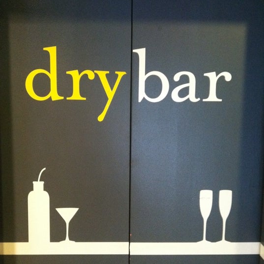 Photo taken at DryBar by Buffie L. on 9/27/2012