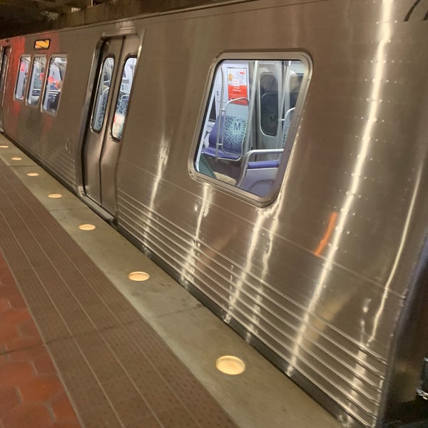 Dunn LoringMerrifield Metro Station 2700 Gallows Rd