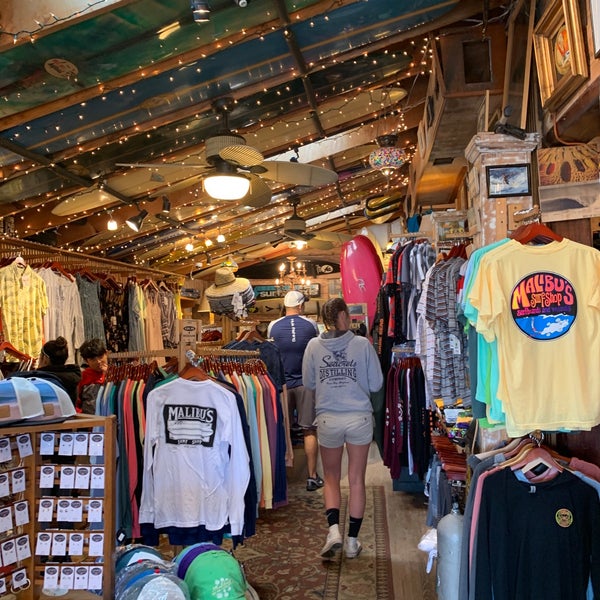 6/9/2019 tarihinde Jason S.ziyaretçi tarafından Malibu&#39;s Surf Shop'de çekilen fotoğraf